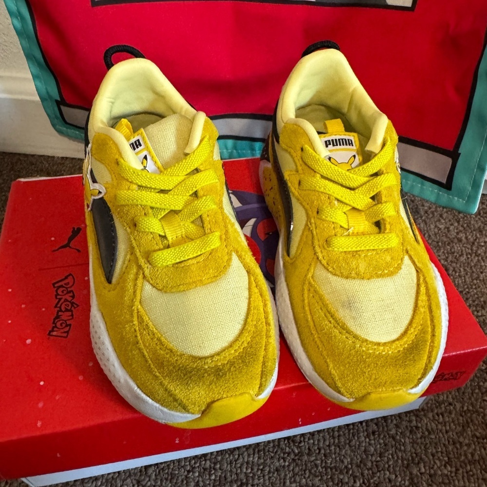 PUMA x POKEMON Sneakers Pikachu Kids Size 9C Shoes Collaboration Unisex 2022 - Picture 3 of 9